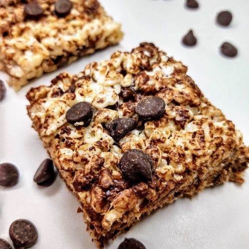 diagonal row of chocolate chip rice krispie treats