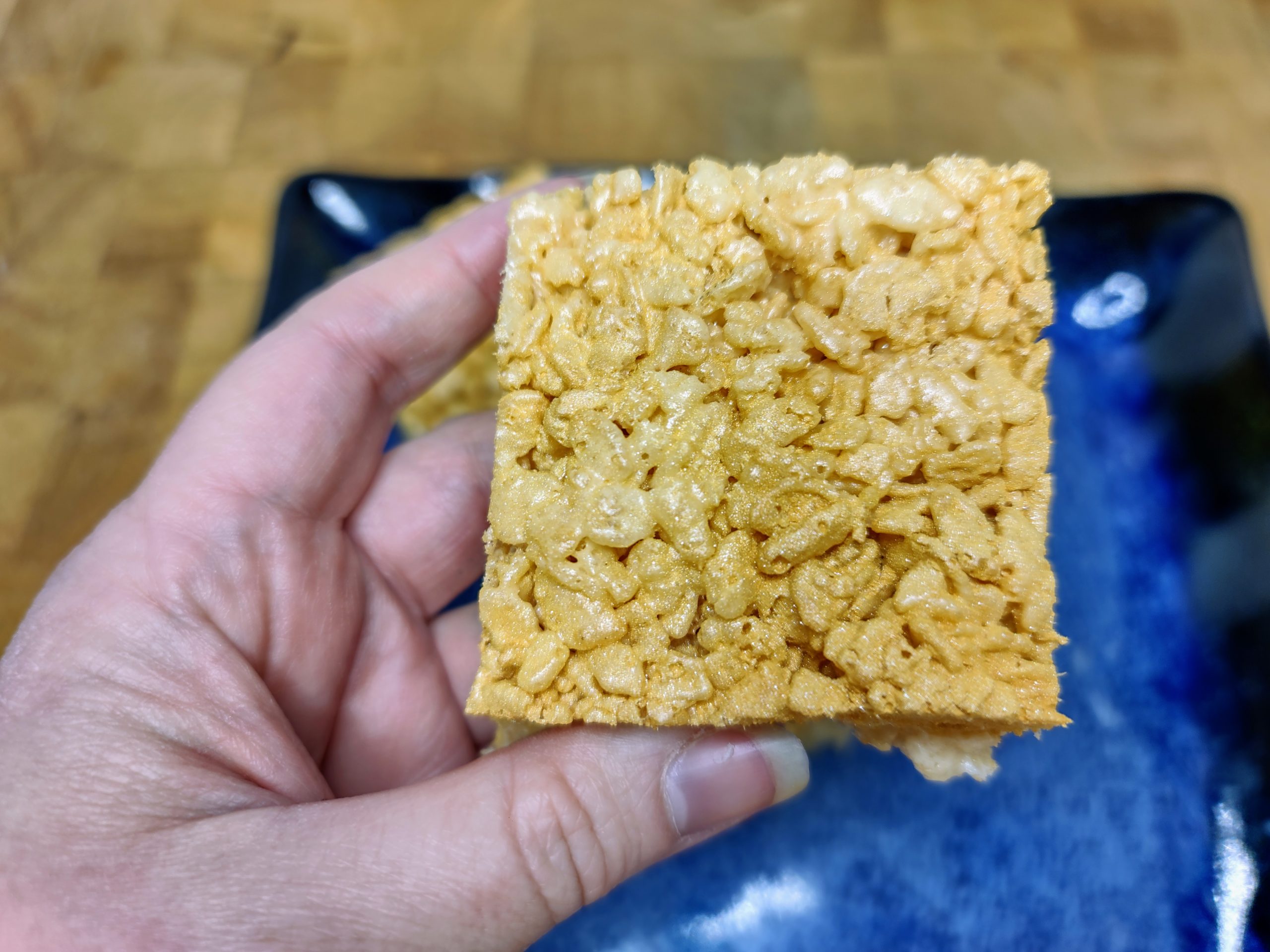 closeup of gold rice krispie treat
