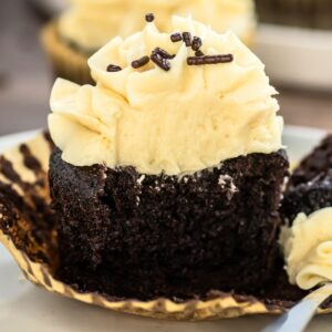 Baileys cupcake on a plate.