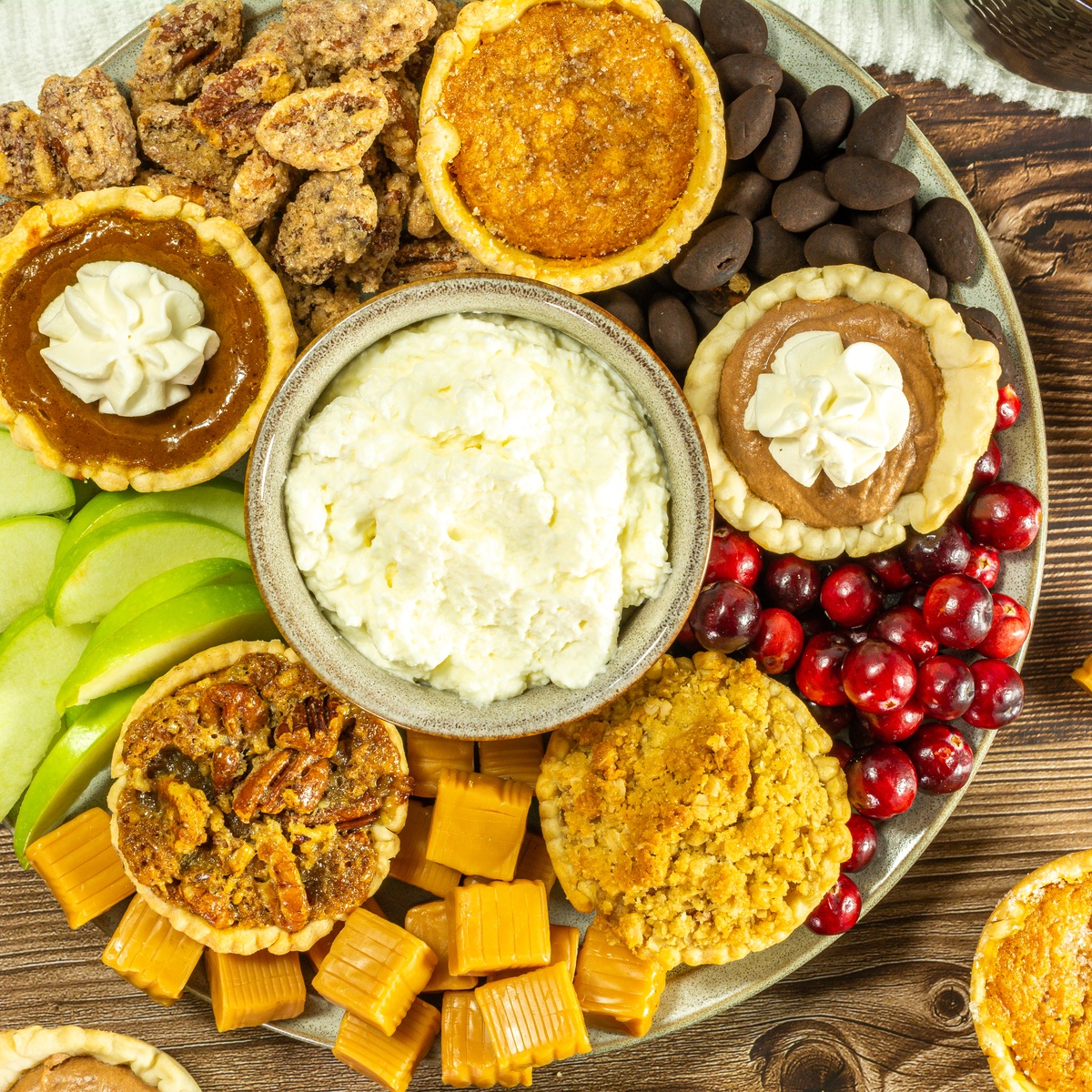 Mini pie dessert board.
