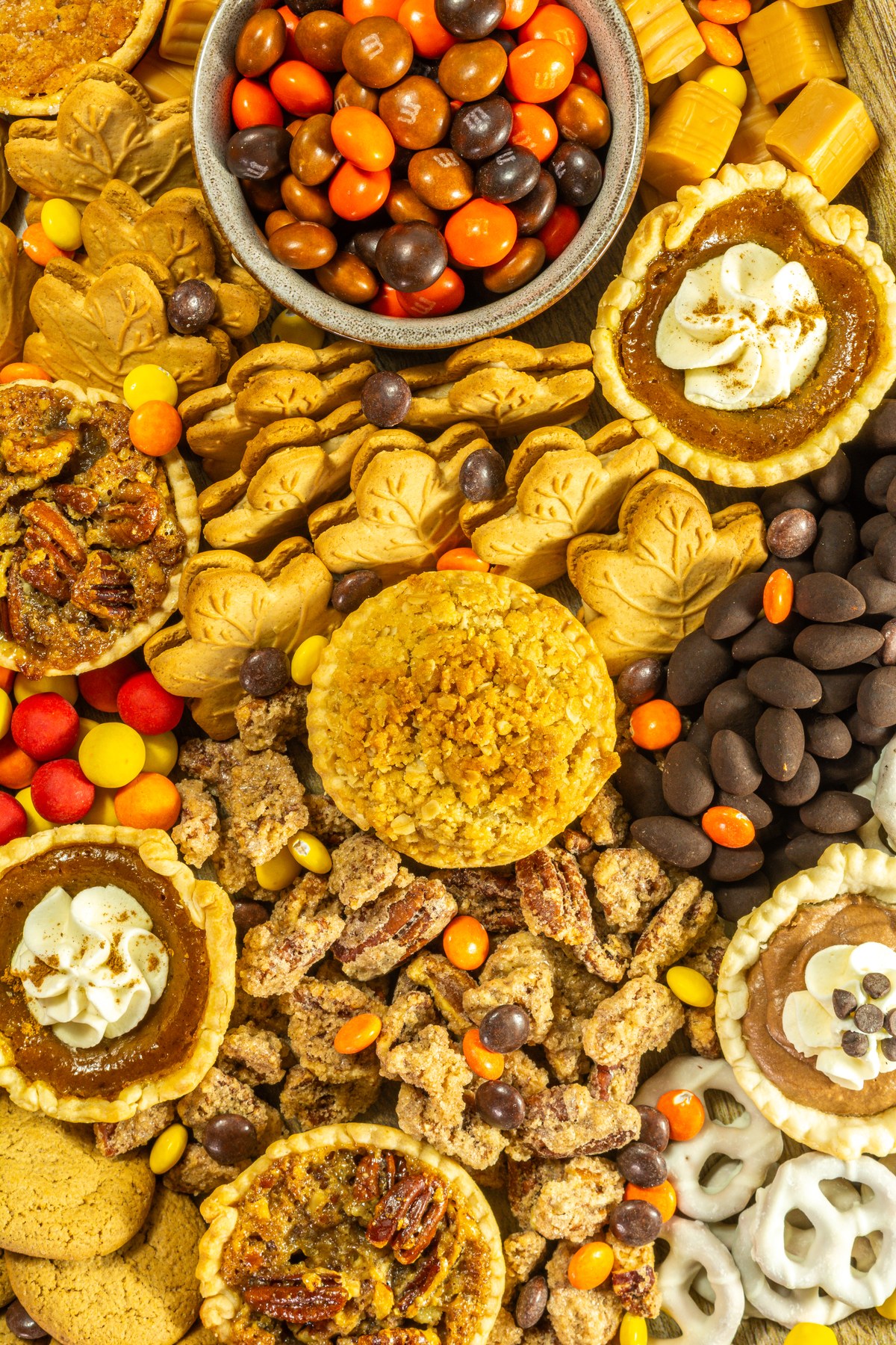 Thanksgiving dessert board.